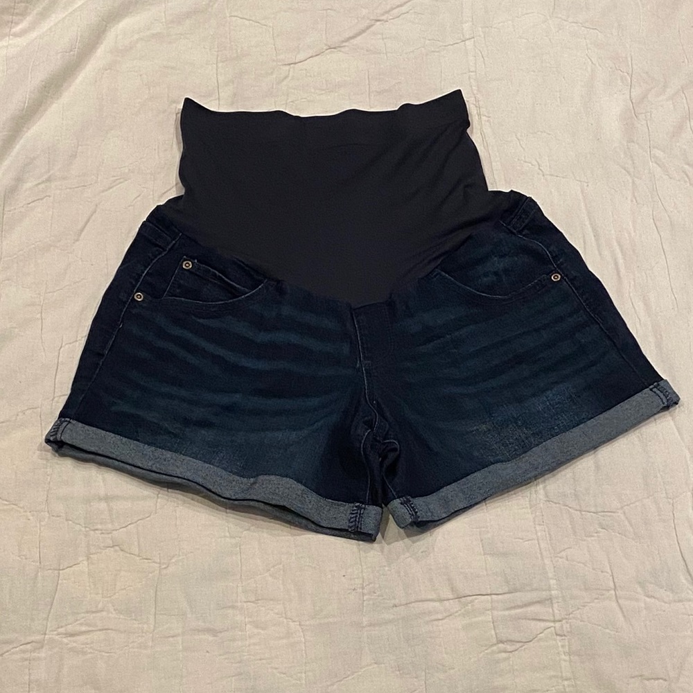 a:glow Maternity Boyfriend Short